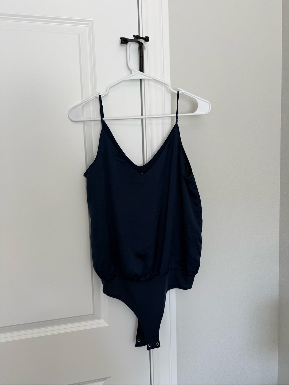 Altar'd State Navy V-Neck Sleeveless Bodysuit Tank